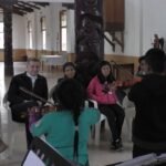 El Presidente de los misioneros identes en san Miguelito (Bolivia) encuentra pequeños y grandes